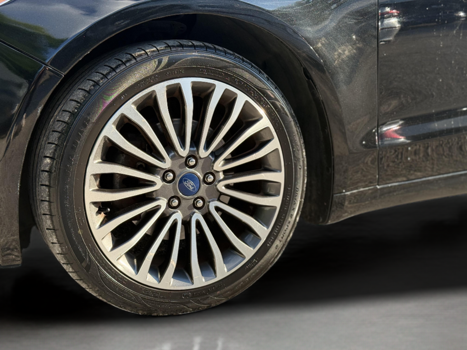 2018 Ford FUSION SE AWD — photo 24