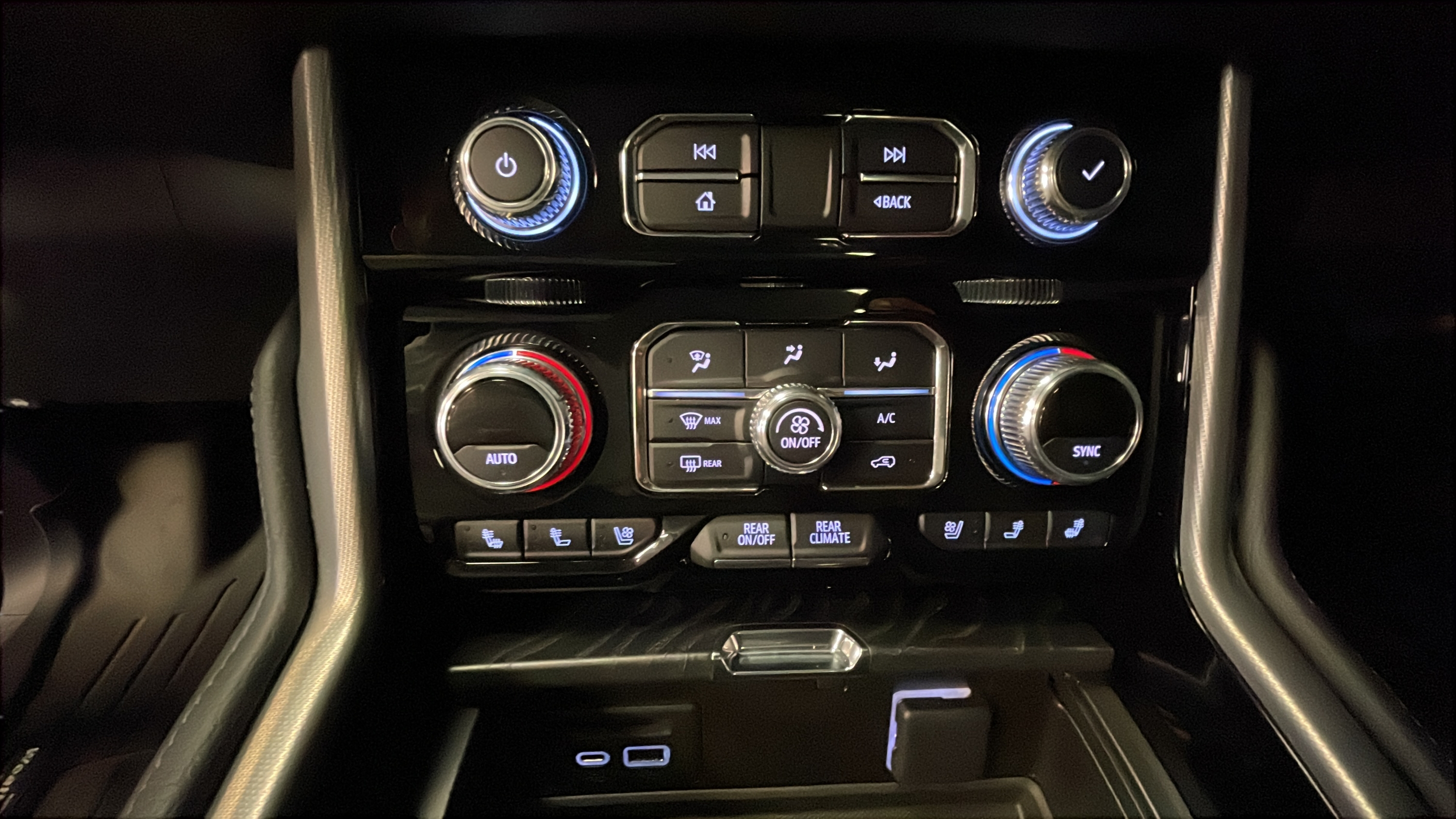 2021 GMC Yukon XL Denali - Photo 14