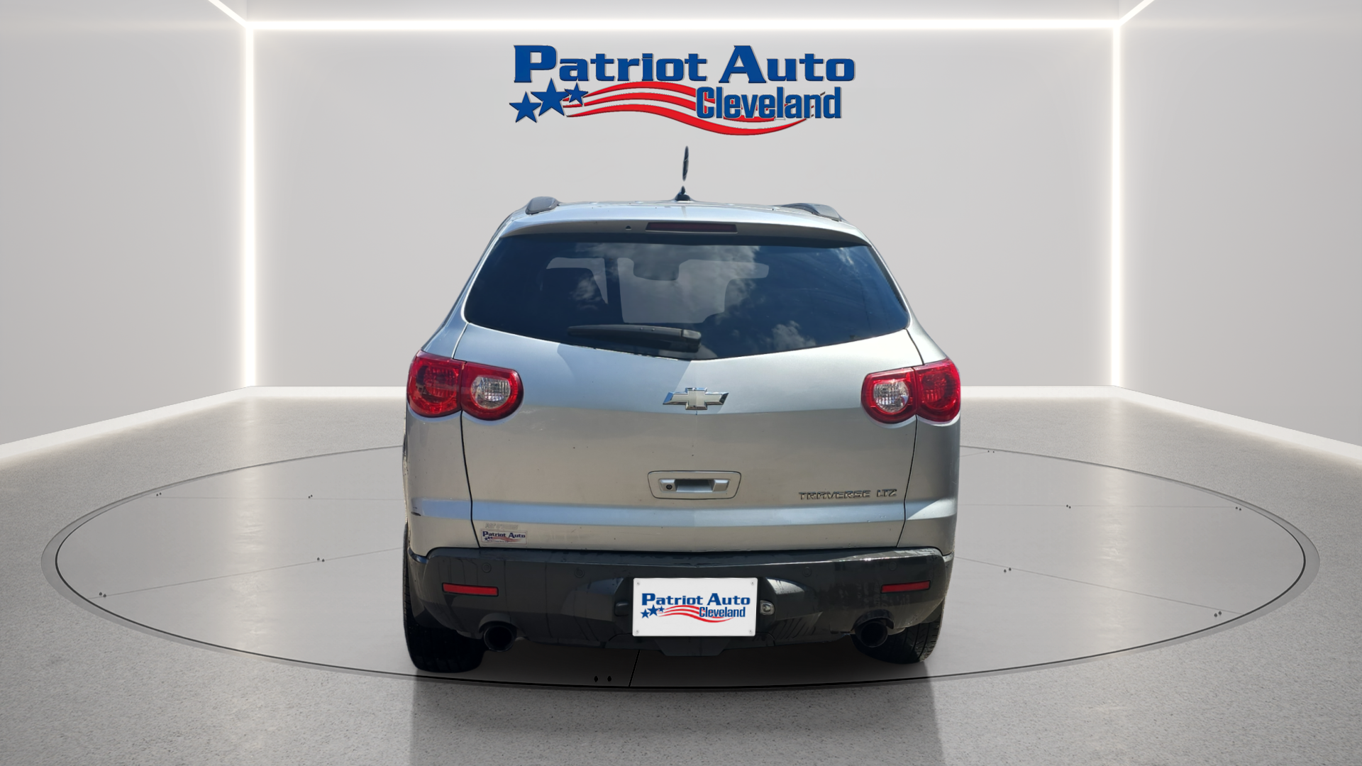 2012 Chevrolet Traverse LTZ - Image 4