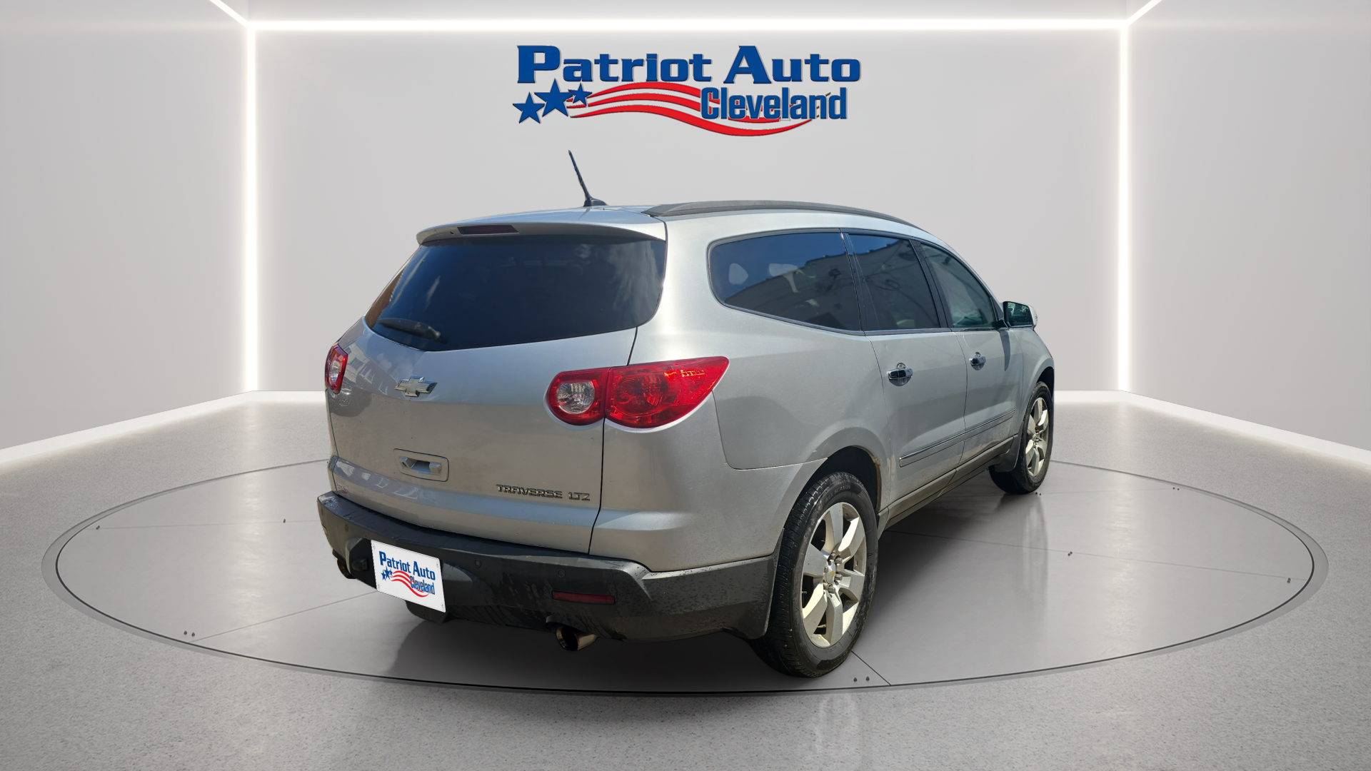 2012 Chevrolet Traverse LTZ - Image 5
