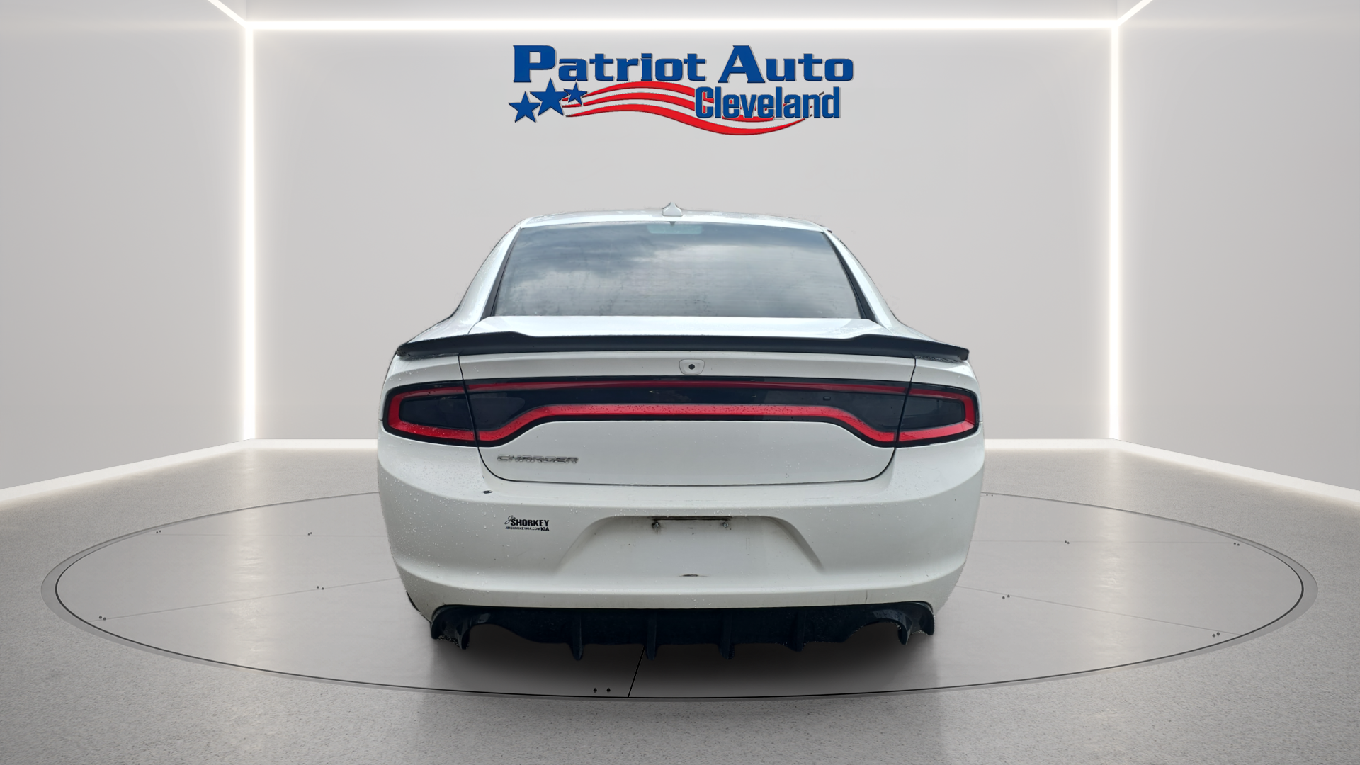 2015 Dodge Charger SXT - Image 4