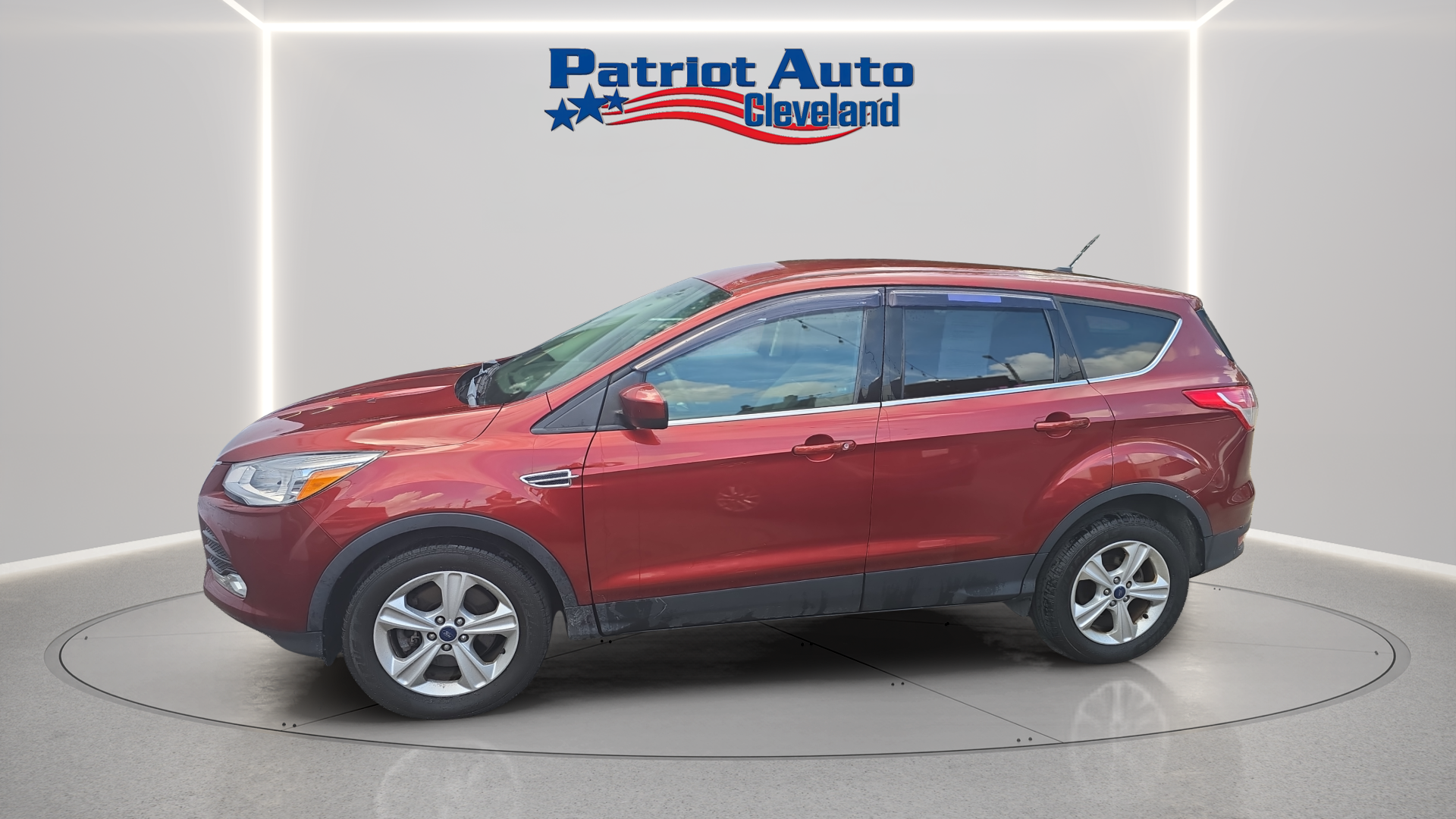 2015 Ford Escape SE - Image 2