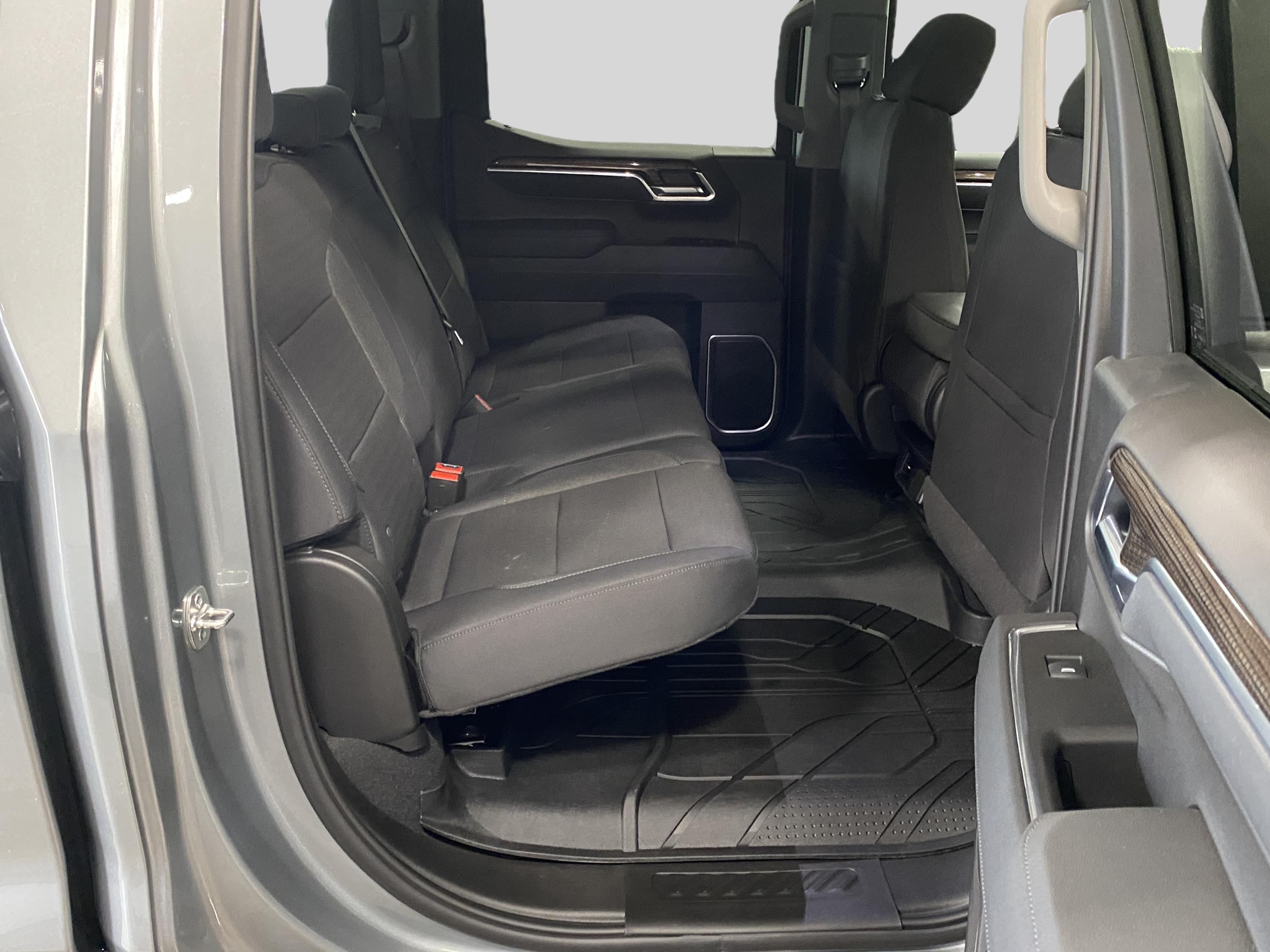 2026 Chevrolet Silverado 1500 RST - Photo 10