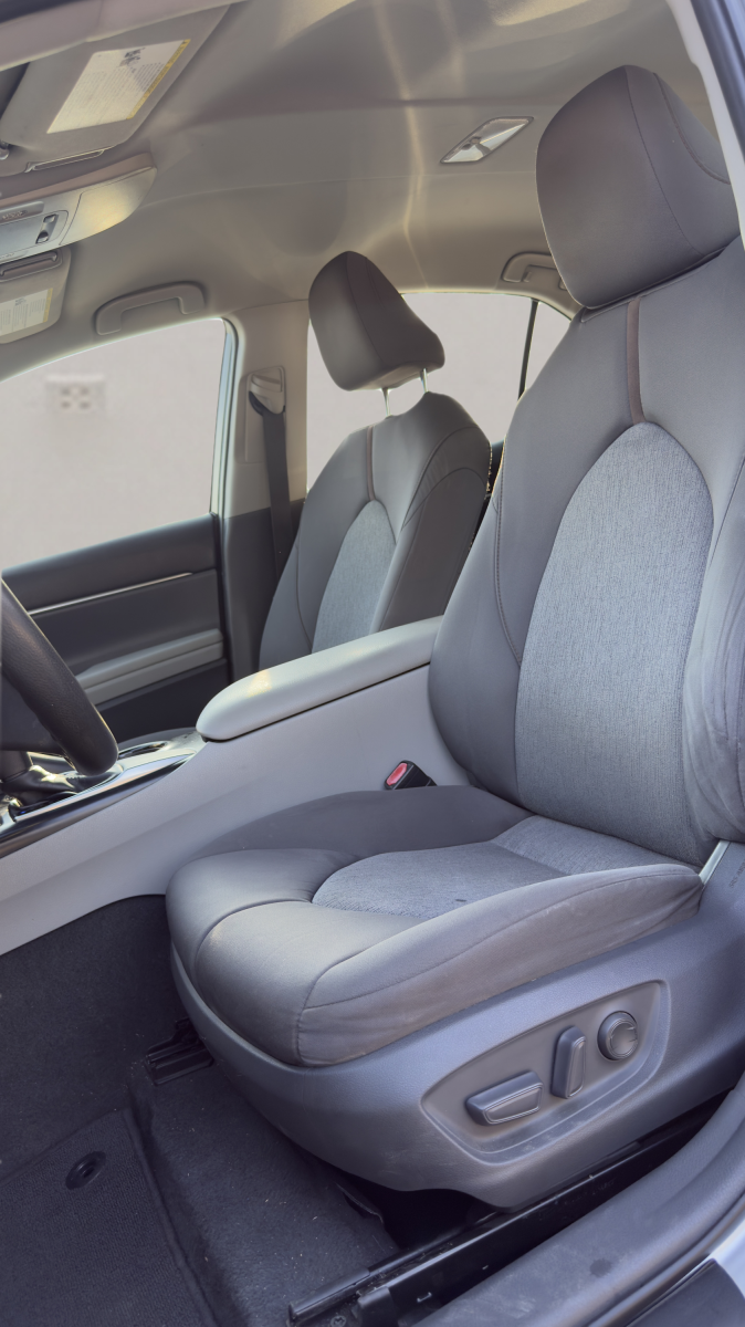 2018 Toyota Camry LE — photo 10