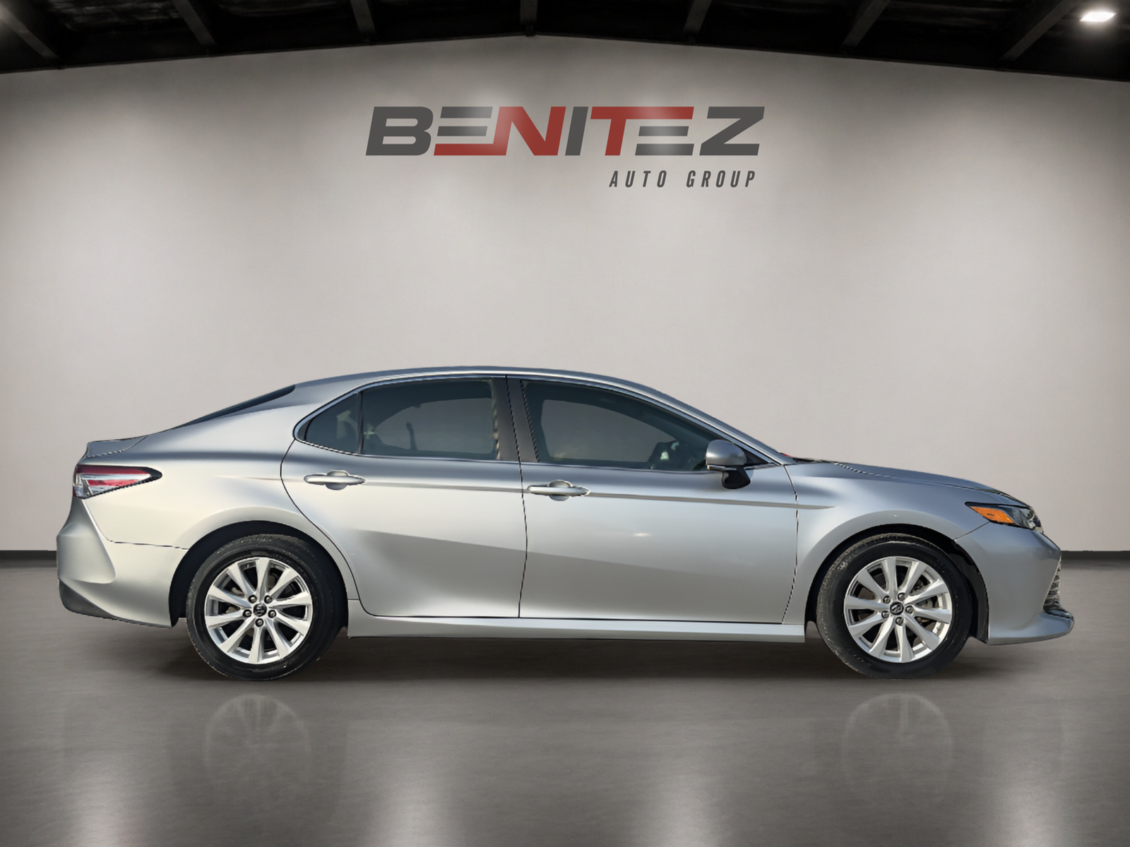 2018 Toyota Camry LE — photo 6