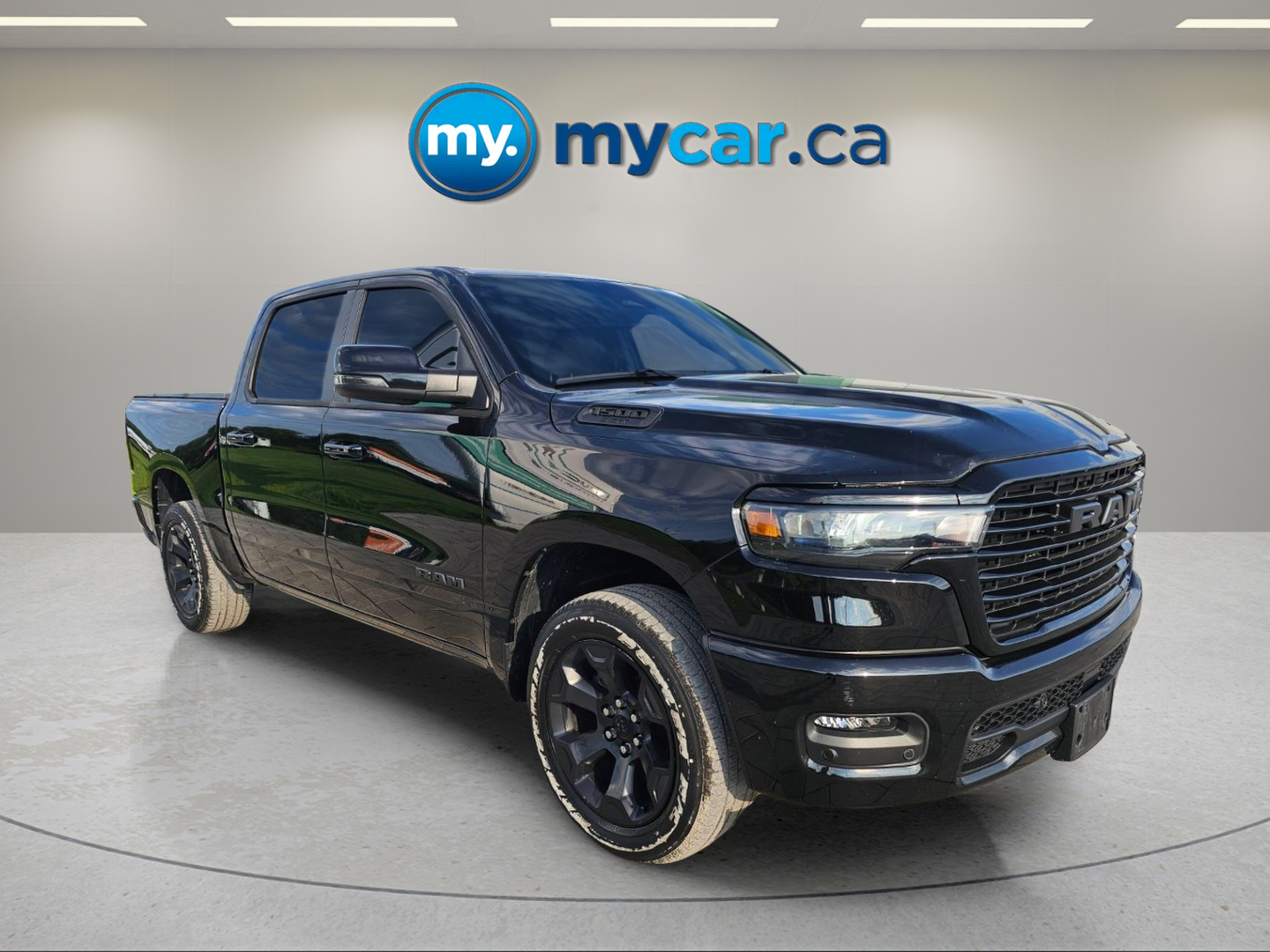 2025 RAM 1500 SPORT — photo 3
