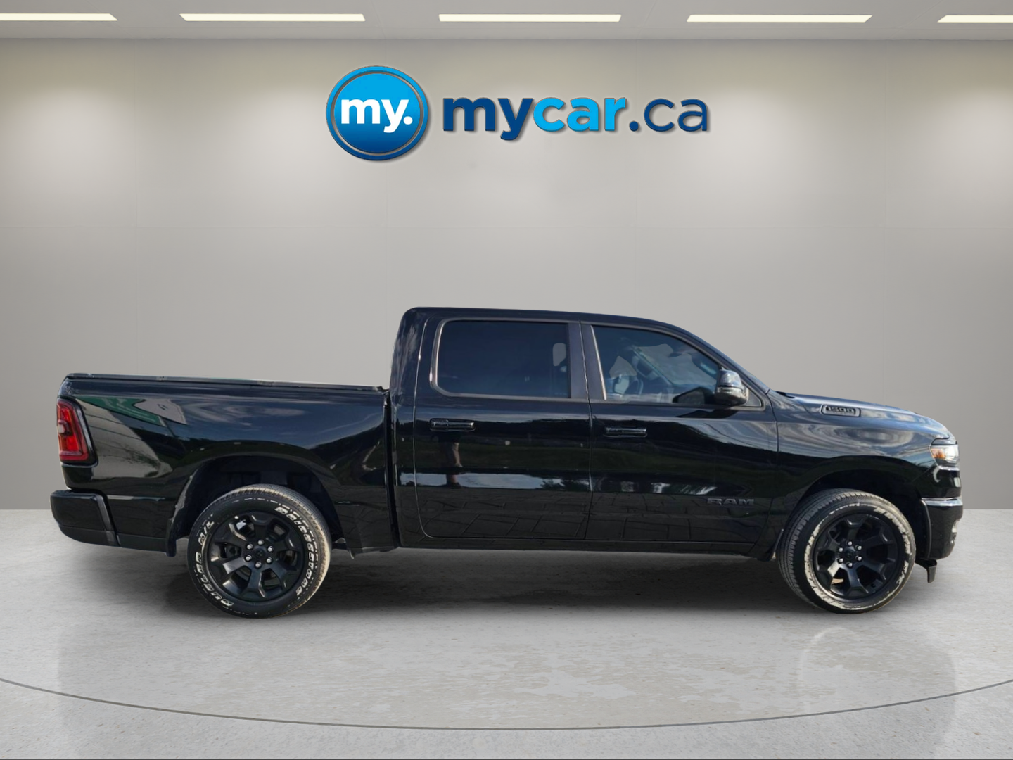 2025 RAM 1500 SPORT — photo 4