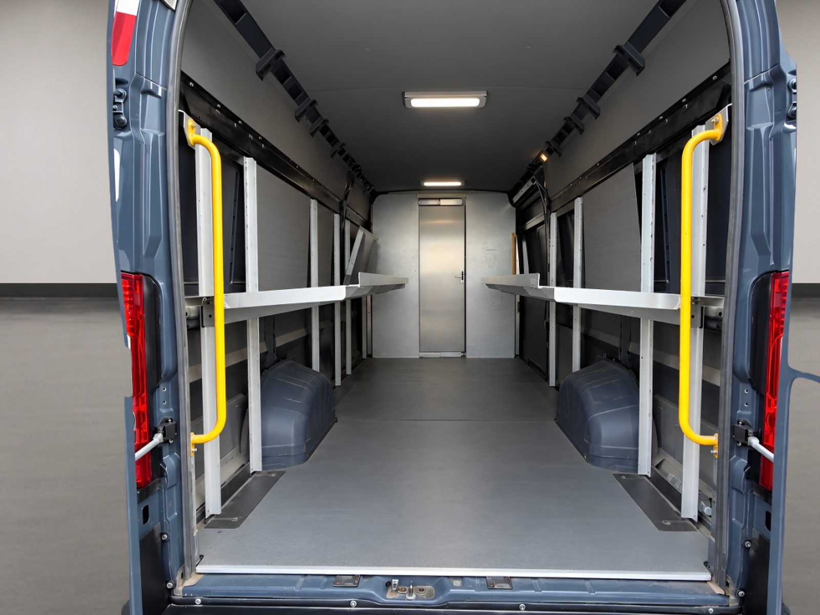 2020 Ram Promaster 3500 High Roof Extended Cargo Van — photo 6