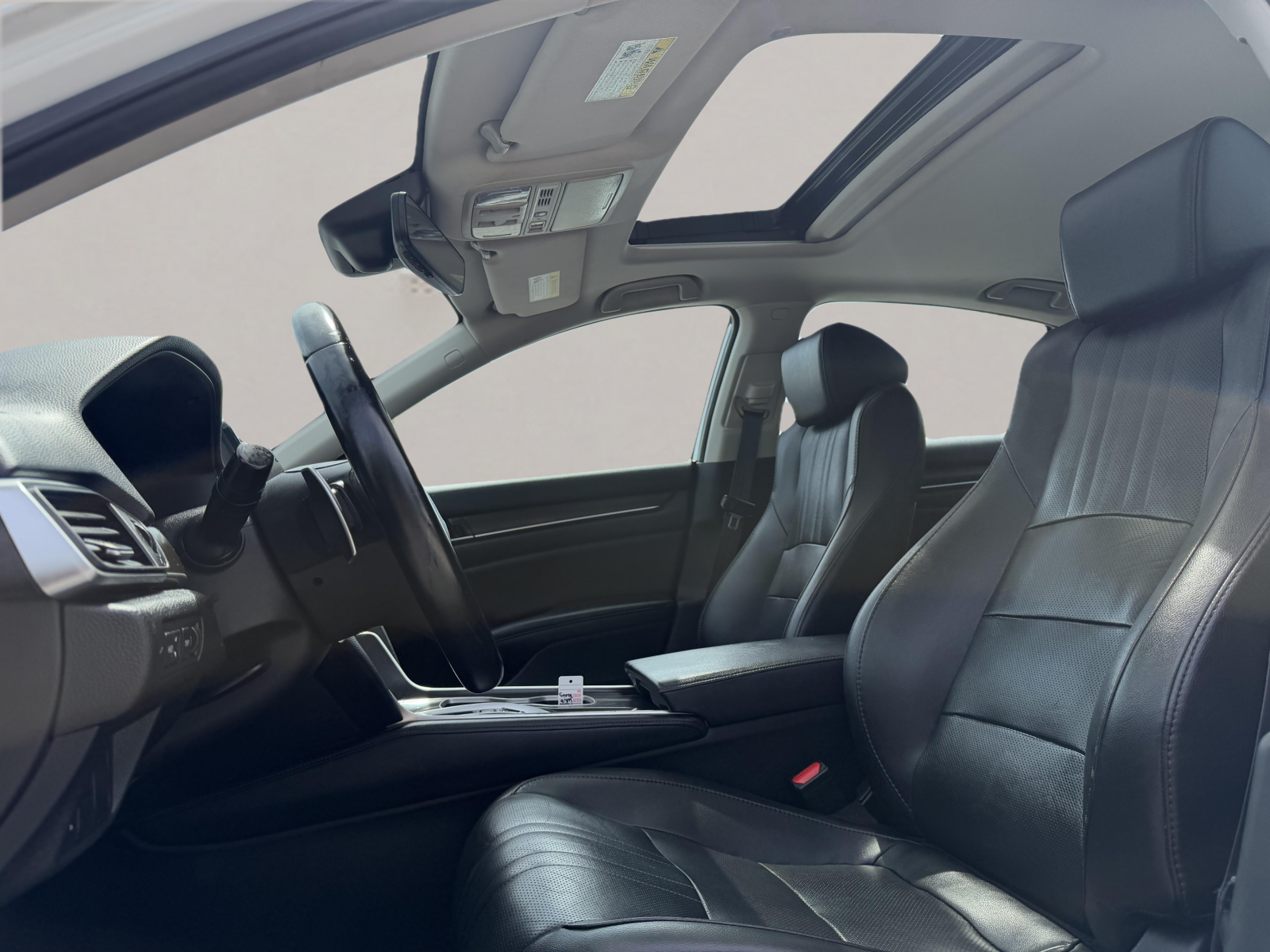 2021 Honda ACCORD Touring 2.0T Sedan — photo 14