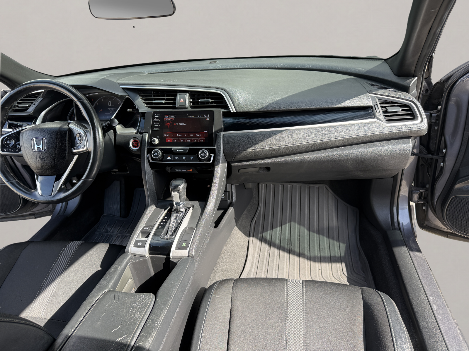 2020 Honda CIVIC Sport Sedan — photo 12