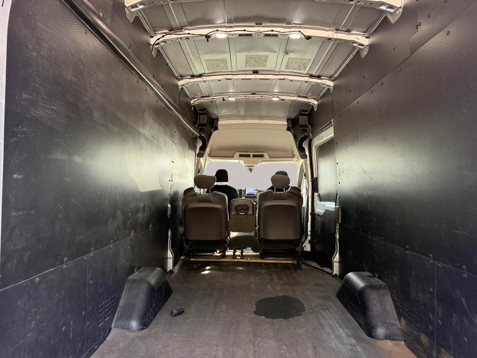 2020 Ford TRANSIT 350 EL High Roof Extended Cargo Van — photo 10