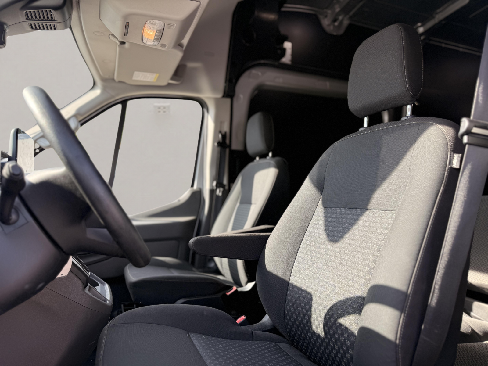 2020 Ford TRANSIT 350 EL High Roof Extended Cargo Van — photo 11