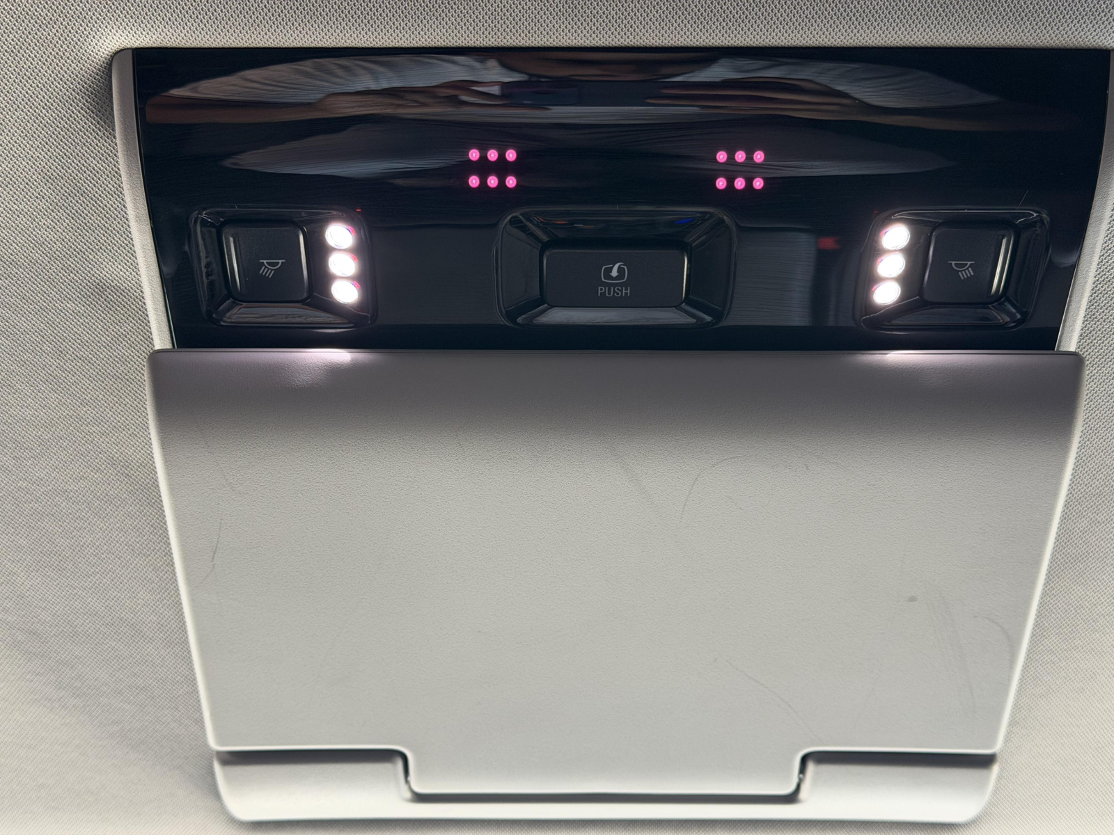 2020 Chevrolet Tahoe Premier — photo 21