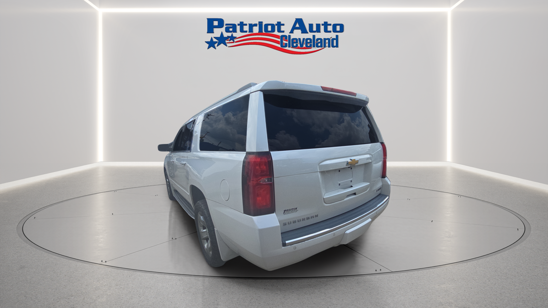 Photo 3 of 2018 Chevrolet Suburban Premier