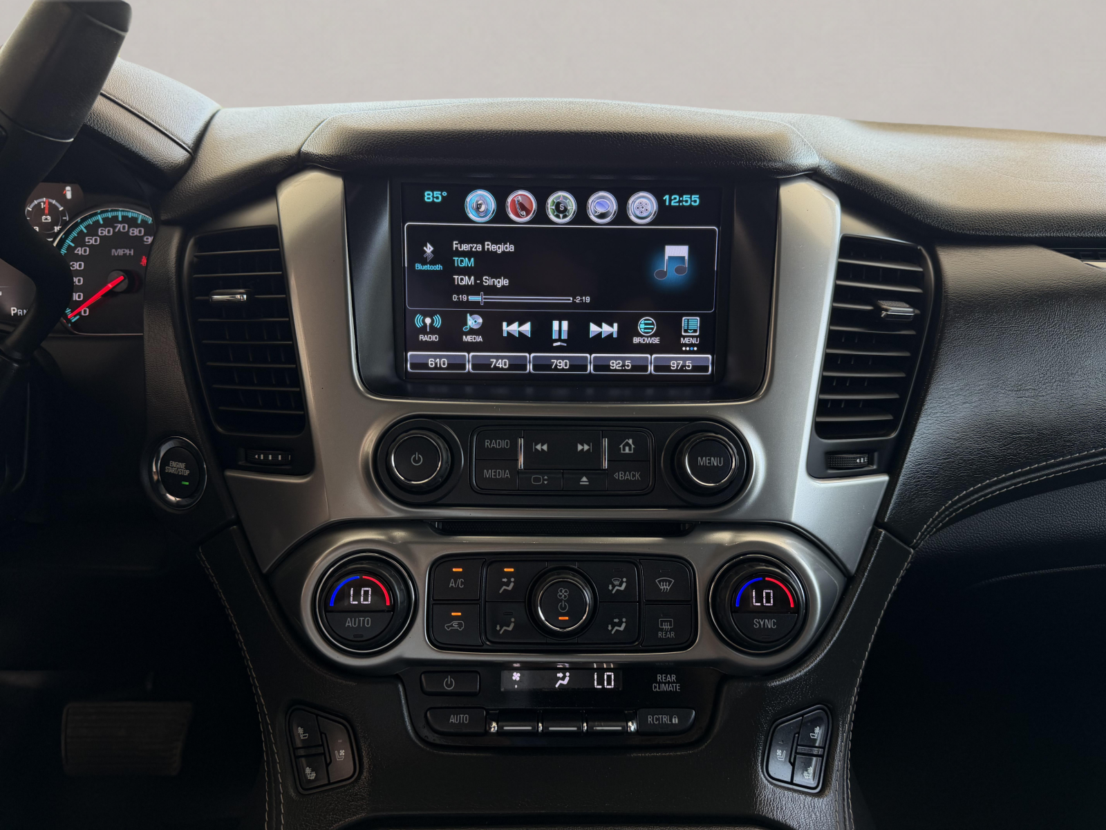 2020 Chevrolet Tahoe Premier — photo 17