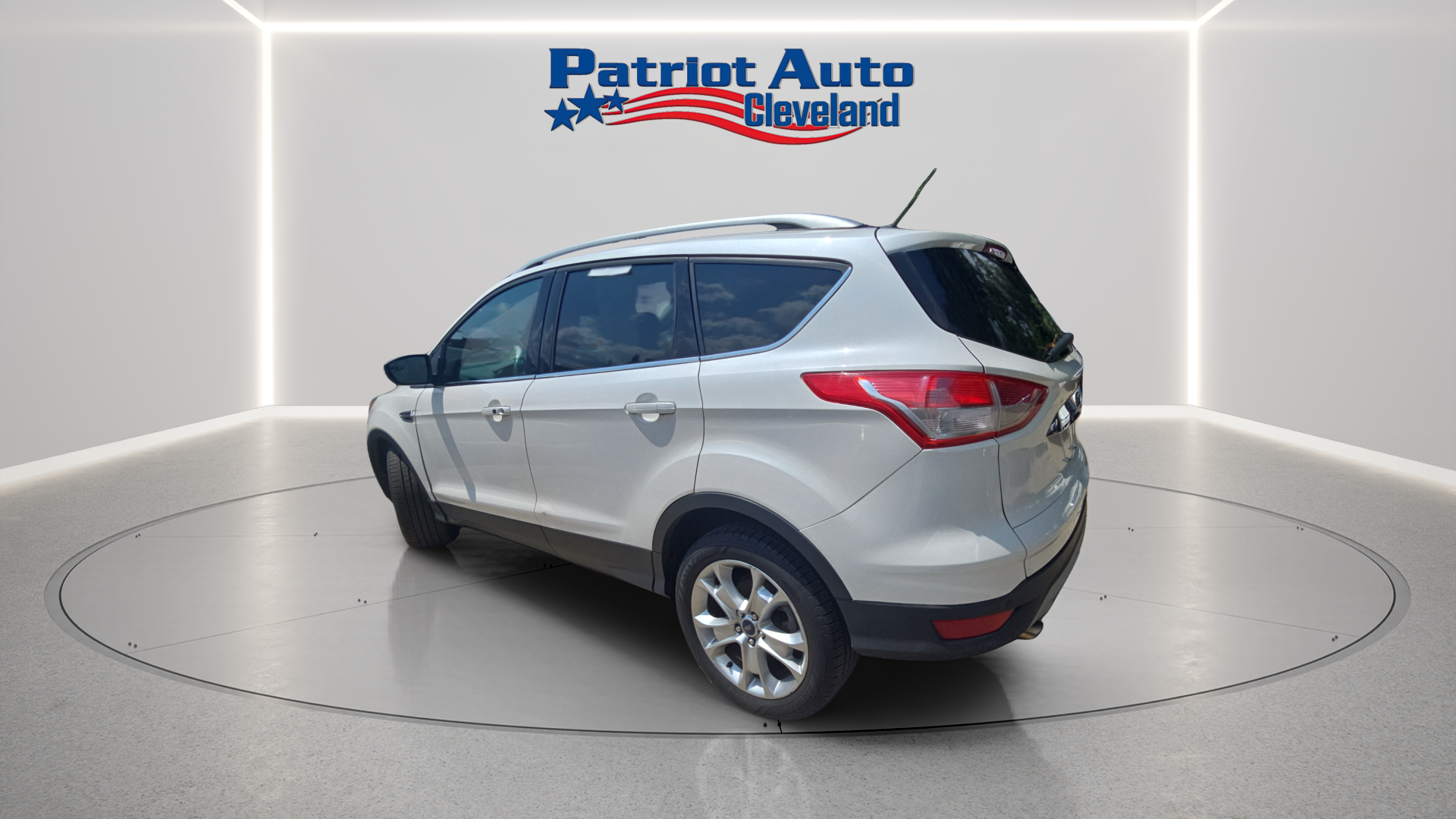2015 Ford Escape Titanium - Image 3