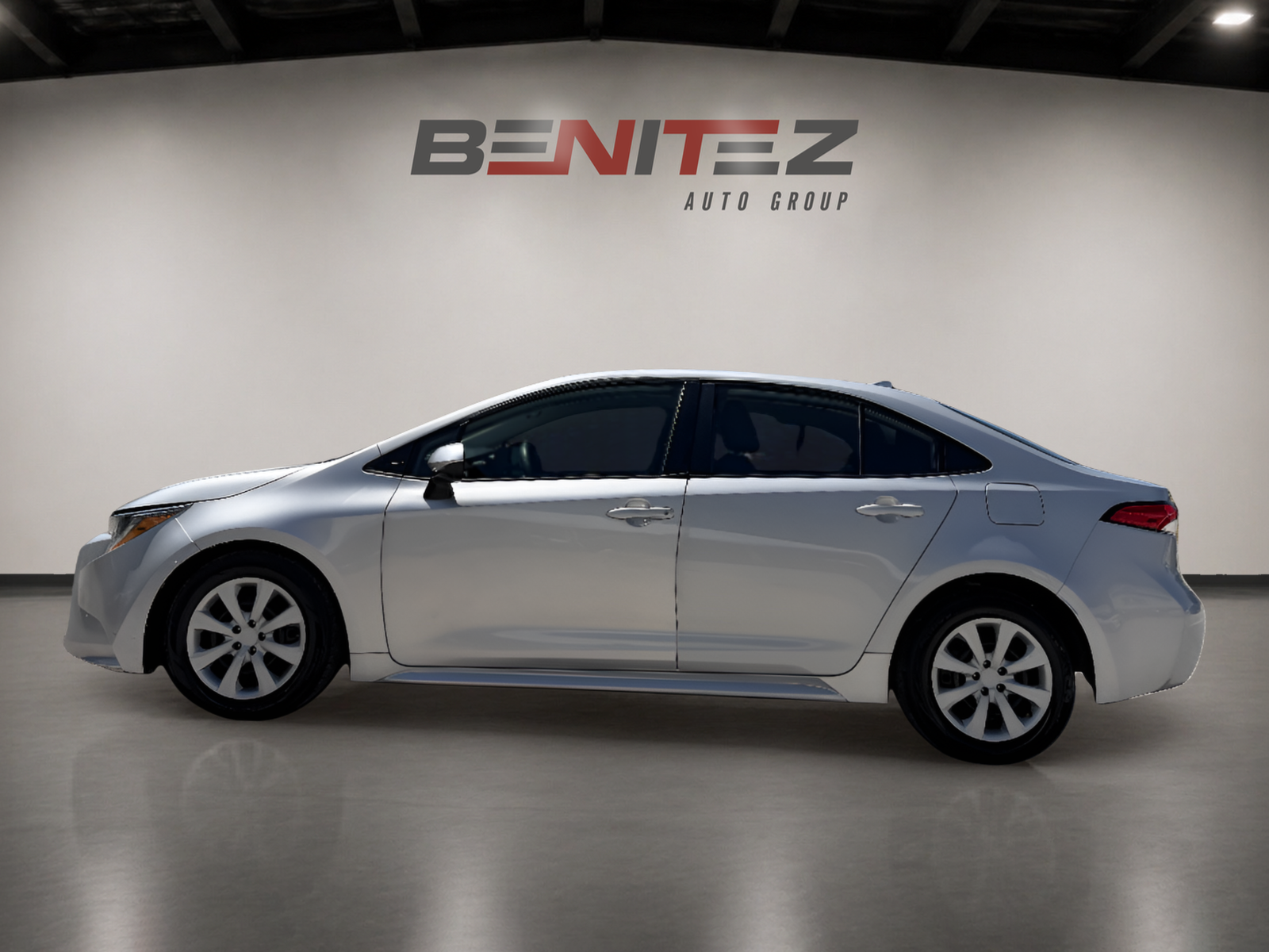 2022 Toyota Corolla LE — photo 2