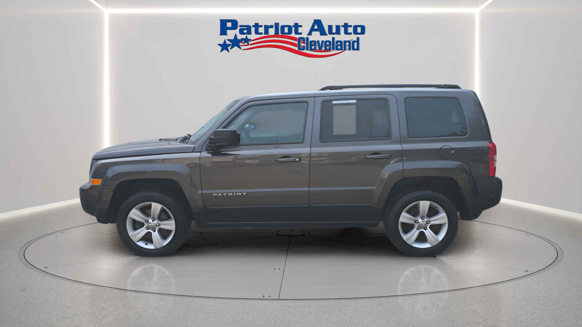 Photo 2 of 2014 Jeep Patriot Latitude