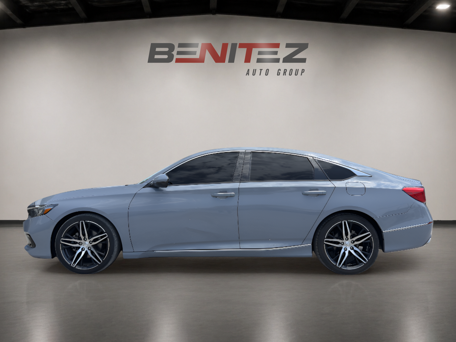2021 Honda Accord Touring — photo 2