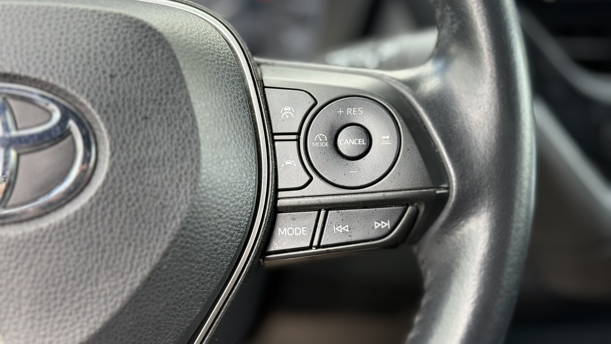 2023 Toyota Corolla SE — photo 19