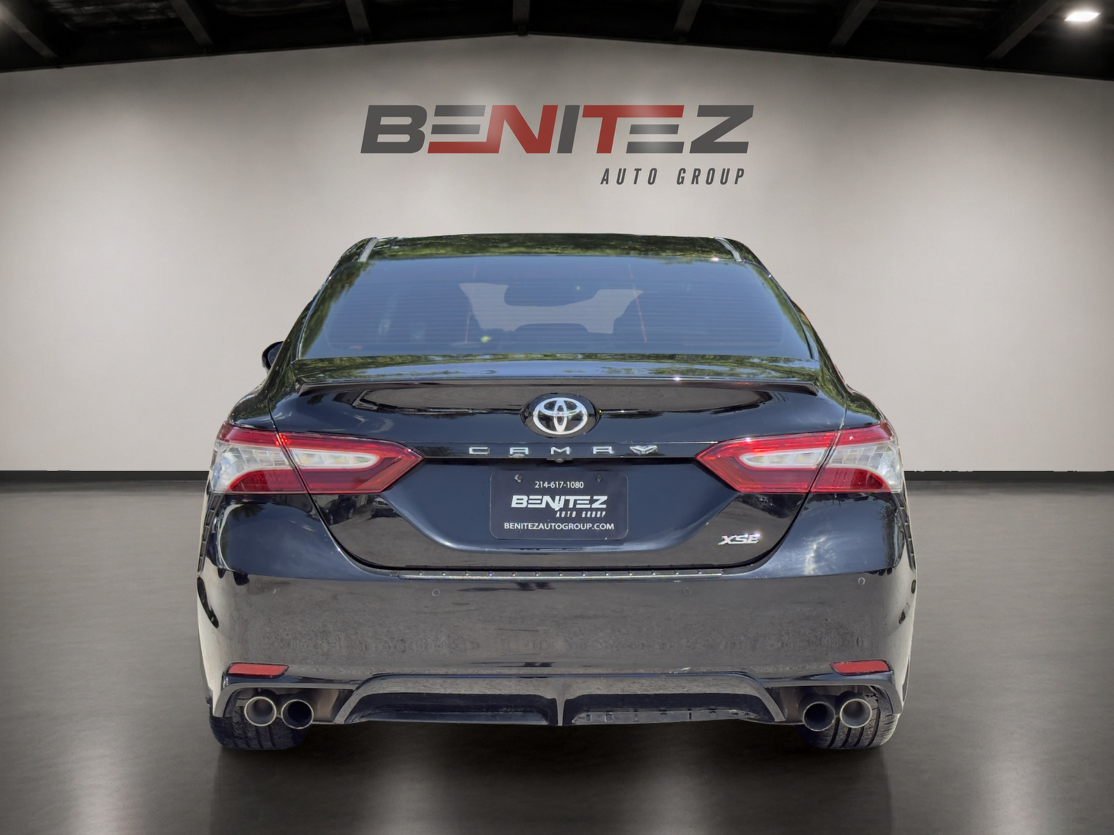 2018 Toyota Camry XSE — photo 2
