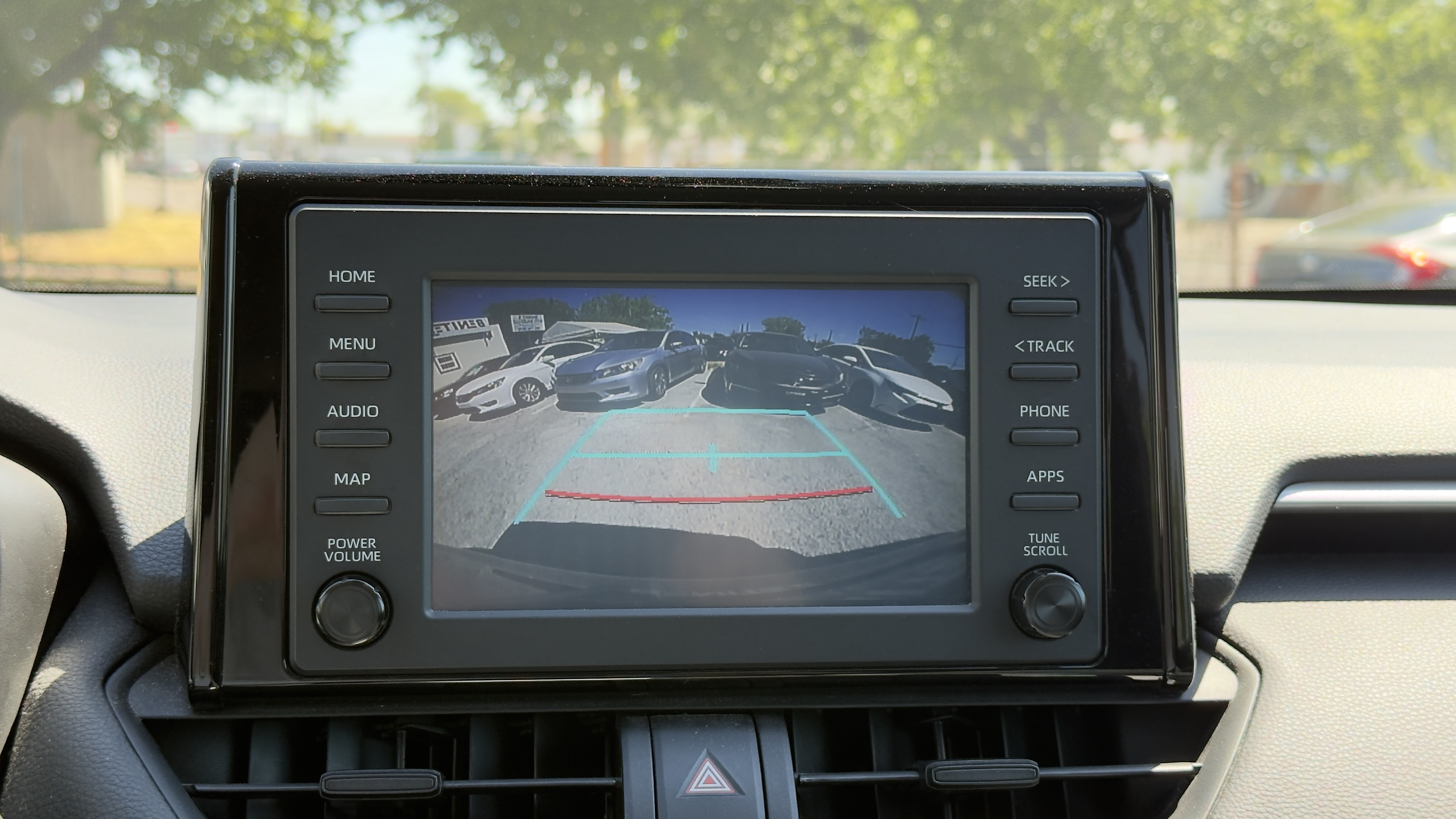 2019 Toyota Rav4 LE — photo 23