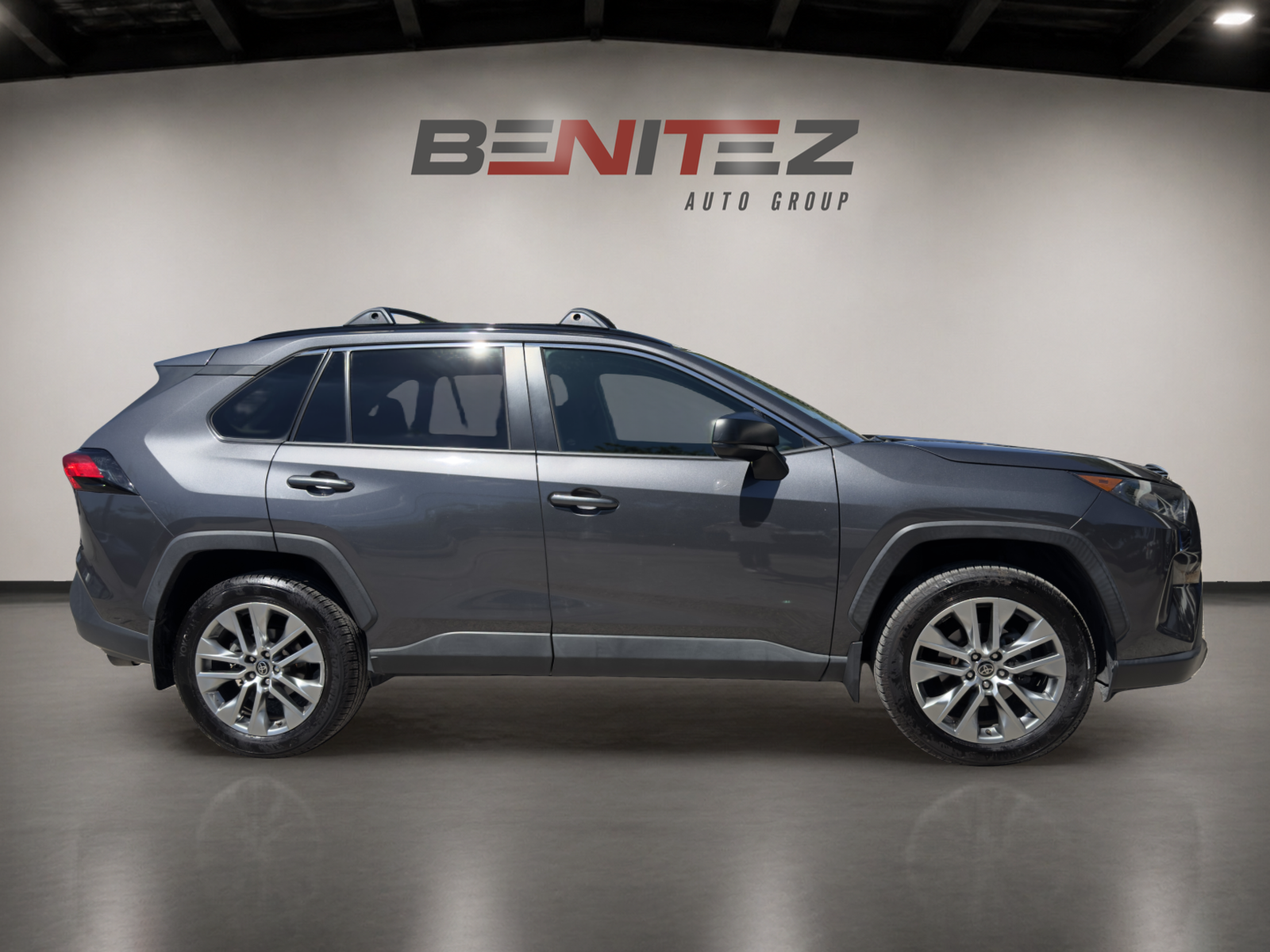 2019 Toyota Rav4 LE — photo 6