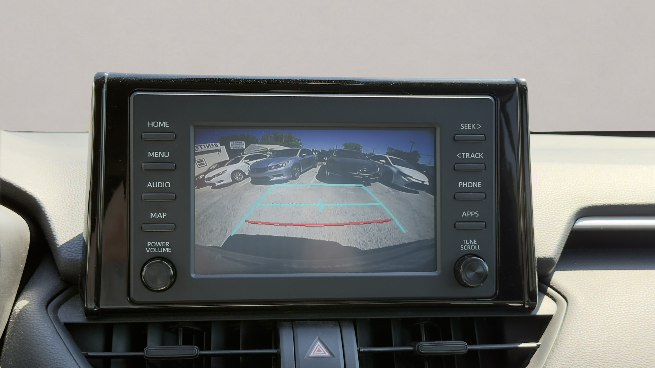 2019 Toyota Rav4 LE — photo 23