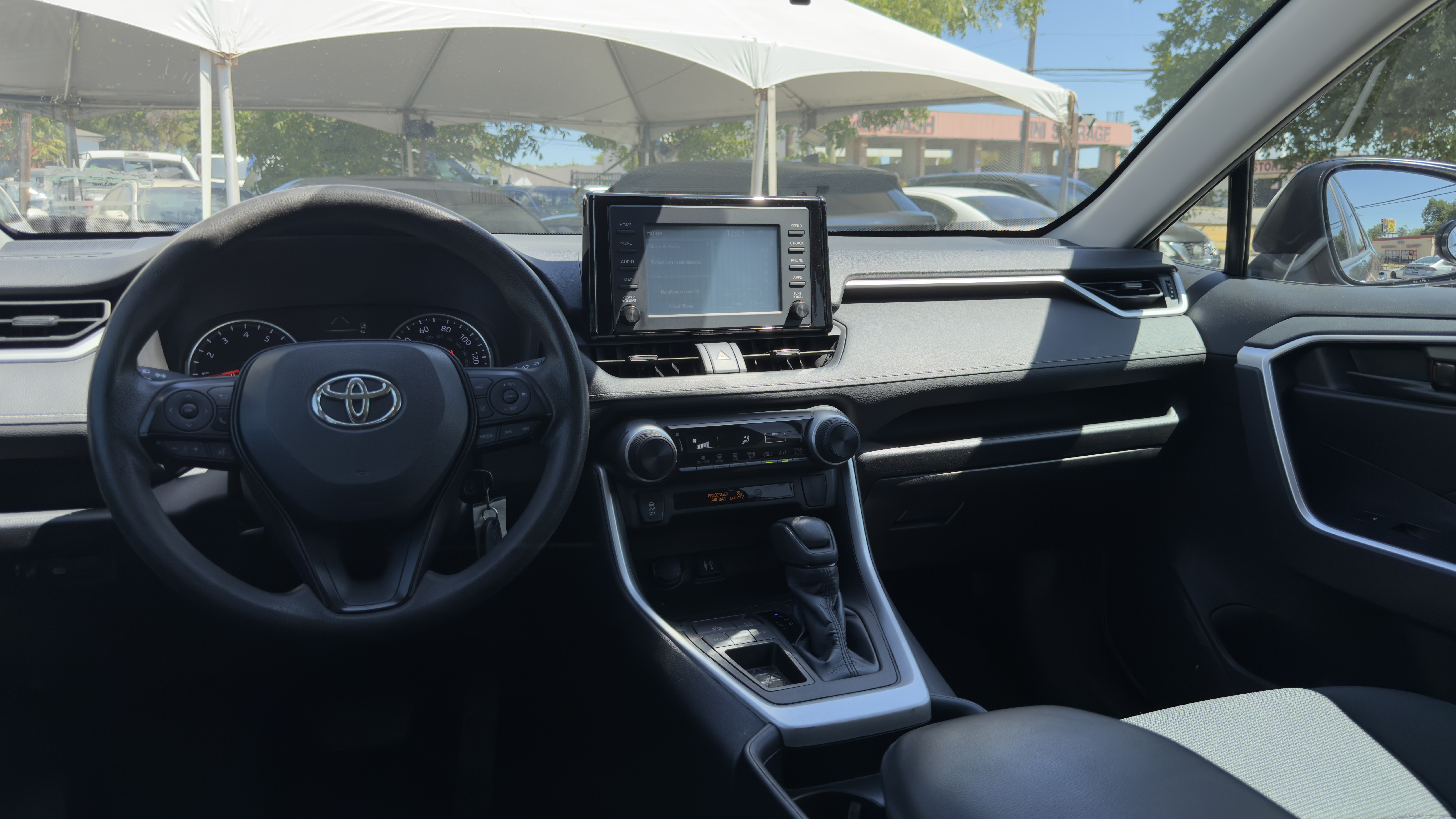 2019 Toyota Rav4 LE — photo 22
