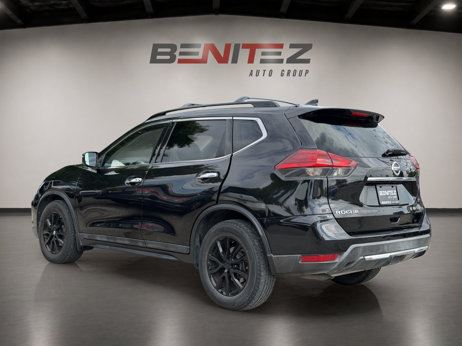 2017 Nissan Rogue  — photo 5