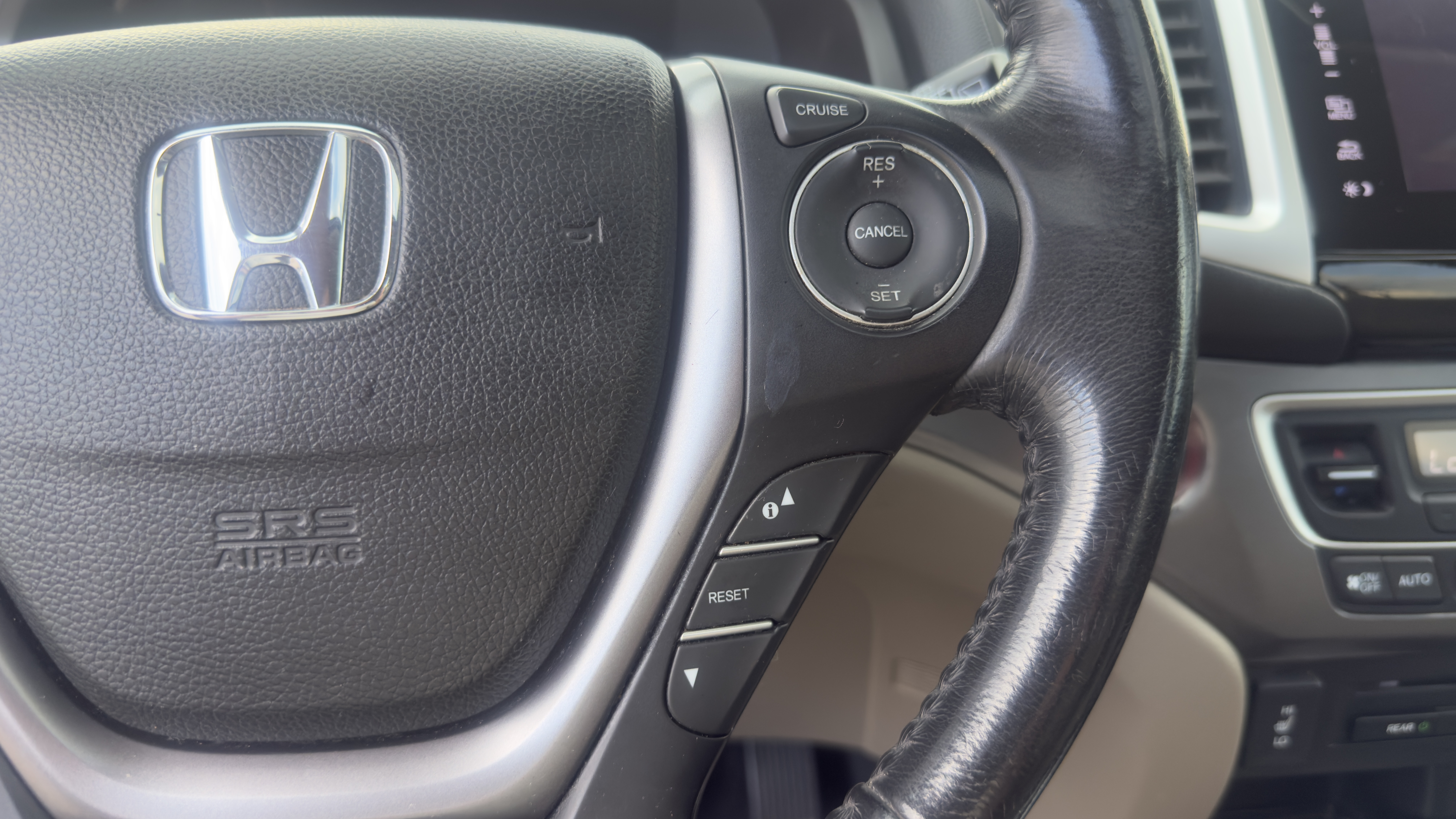 2018 Honda Pilot EXL-R — photo 17