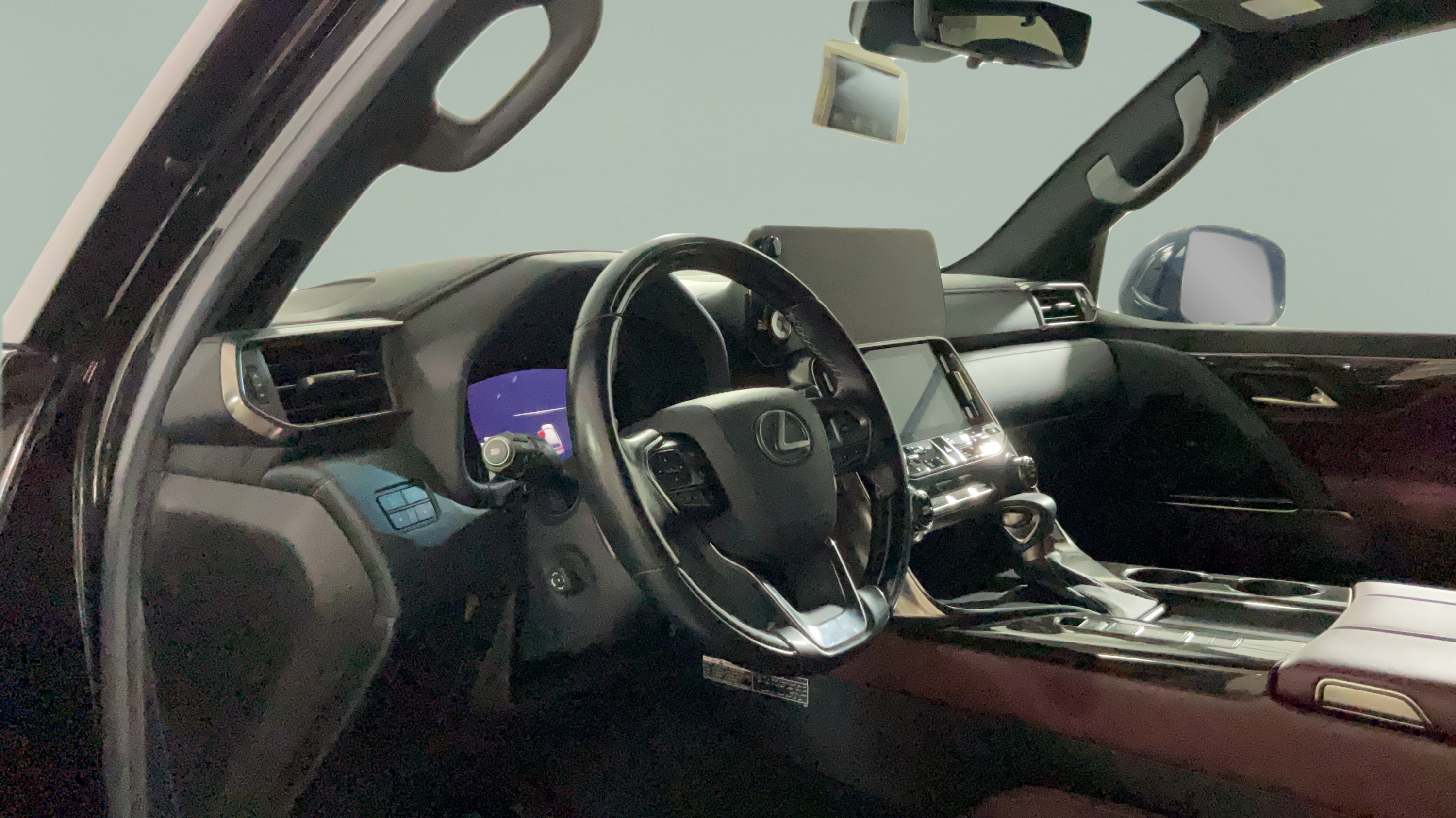 Lexus LX600