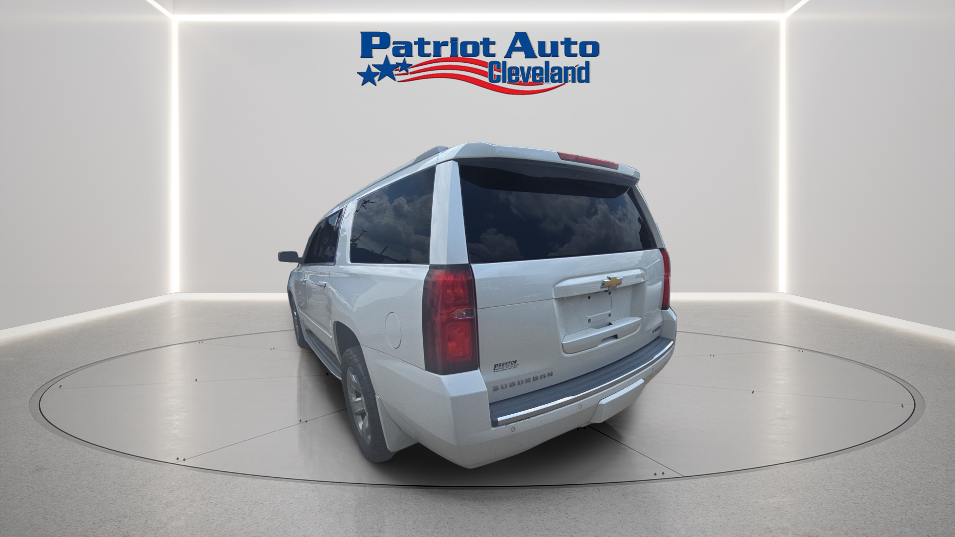 Photo 3 of 2018 Chevrolet Suburban Premier
