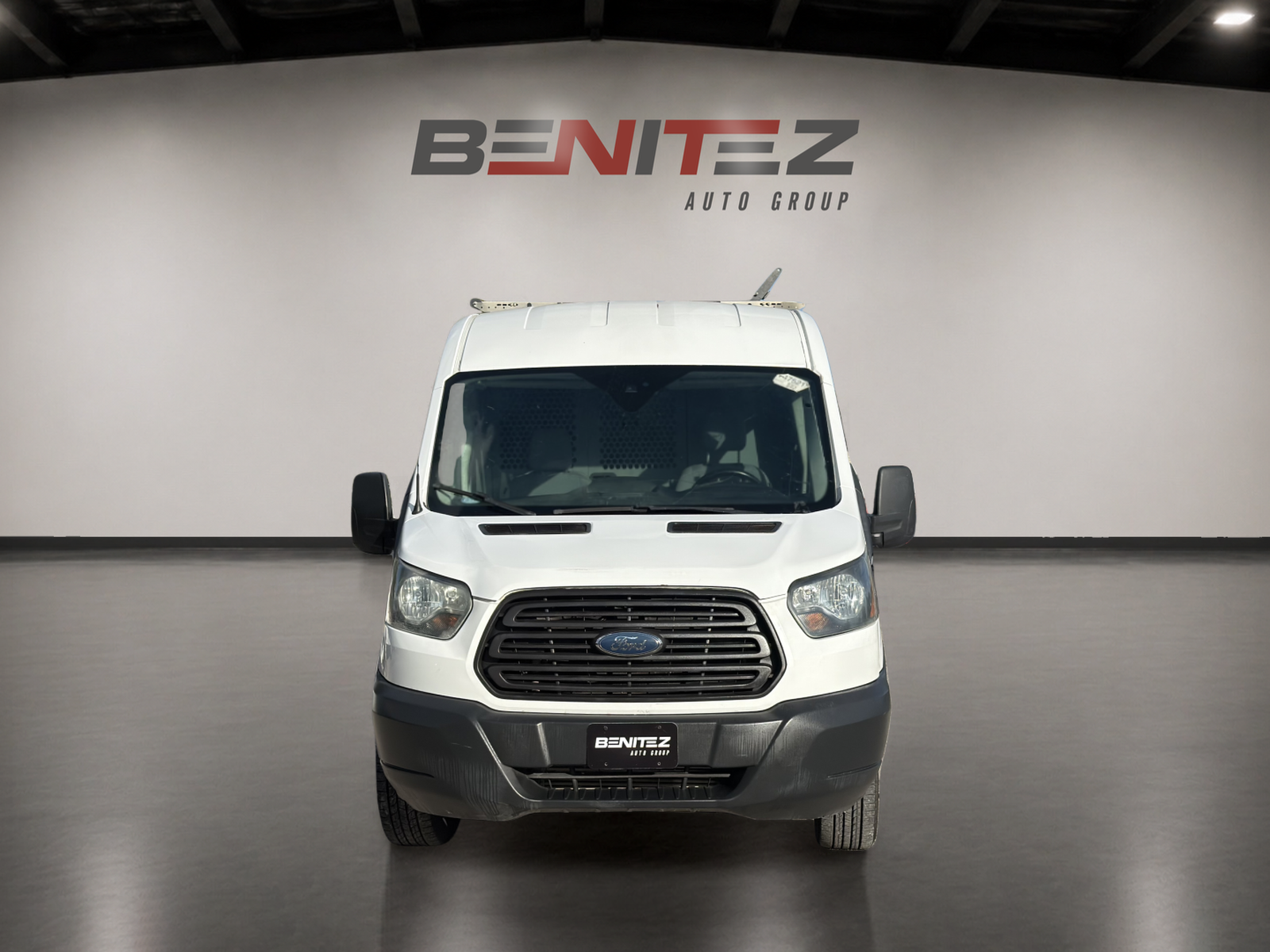 2017 Ford Transit 250 Medium Roof — photo 8