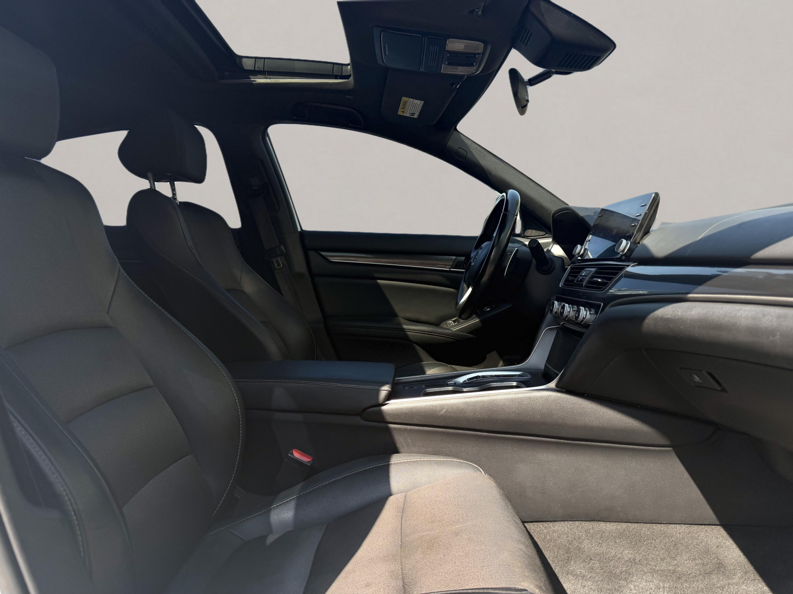 2025 Honda Civic Sport Hatchback 4d — photo 11