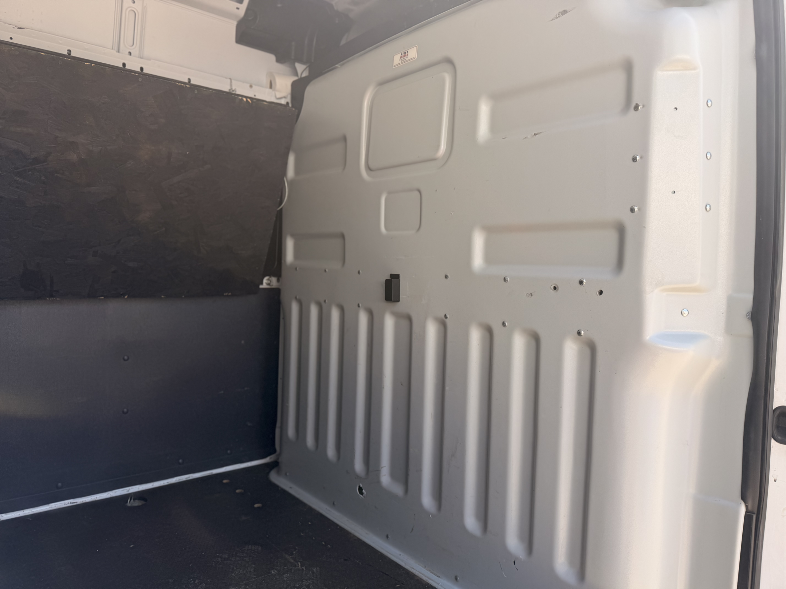 2018 Ram Promaster Cargo Van 2500 High Roof W/159" Wb Van 3d — photo 18