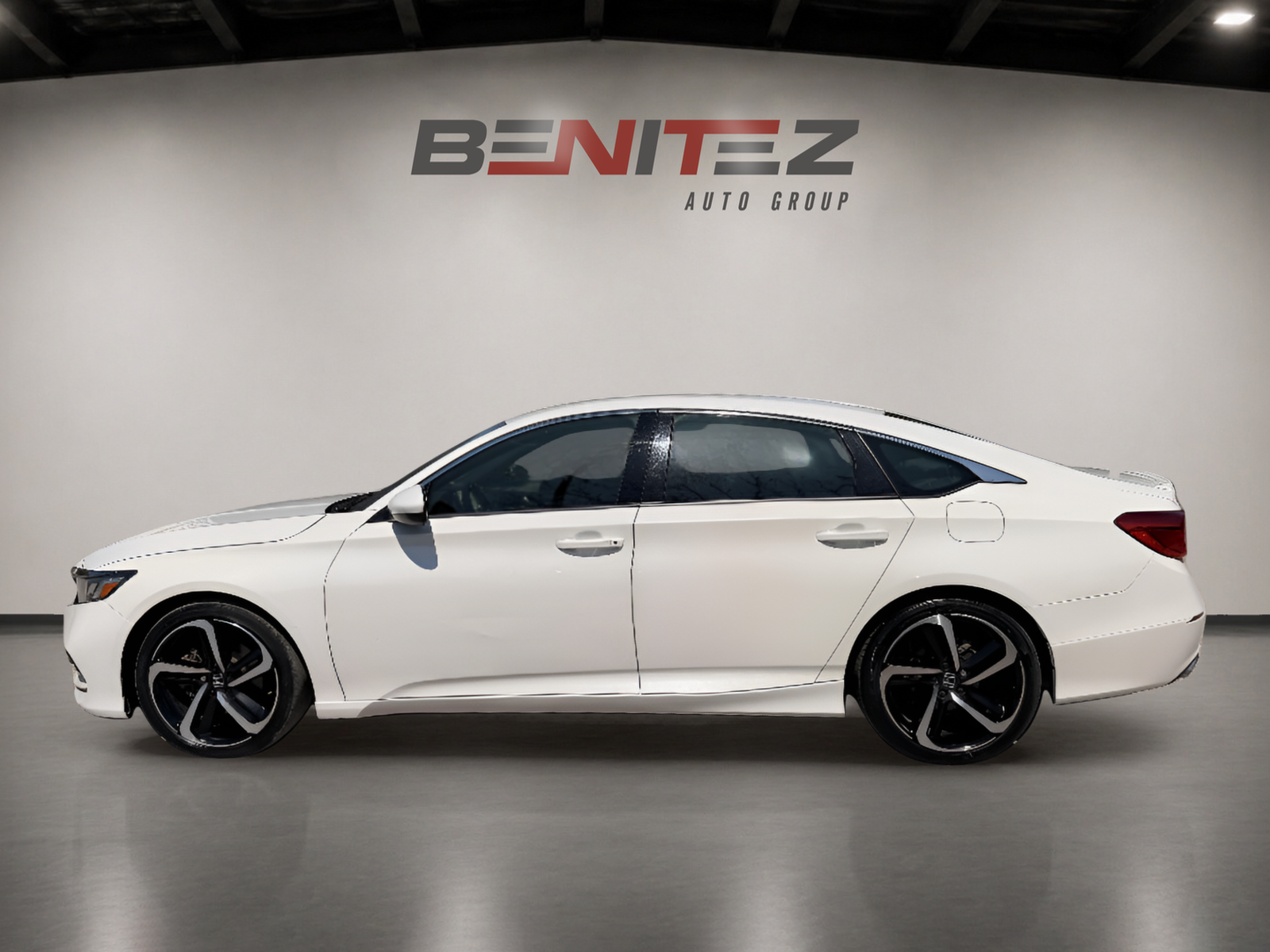 2019 Honda Accord Sport Sedan 4d — photo 2