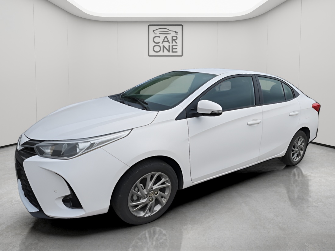 Toyota Yaris XLS